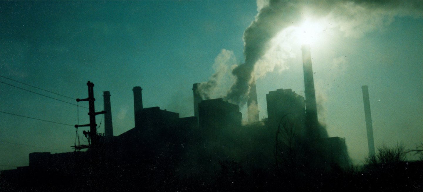 エンタープライズ データと IoT を統合する Azure Arc SQL